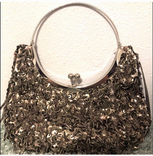 Pochette sera nuova con - da,